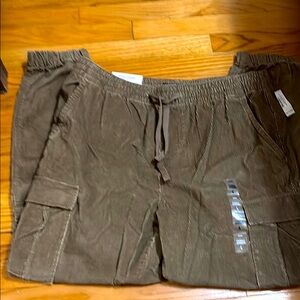 Aero Men’s Cargo Corduroy joggers